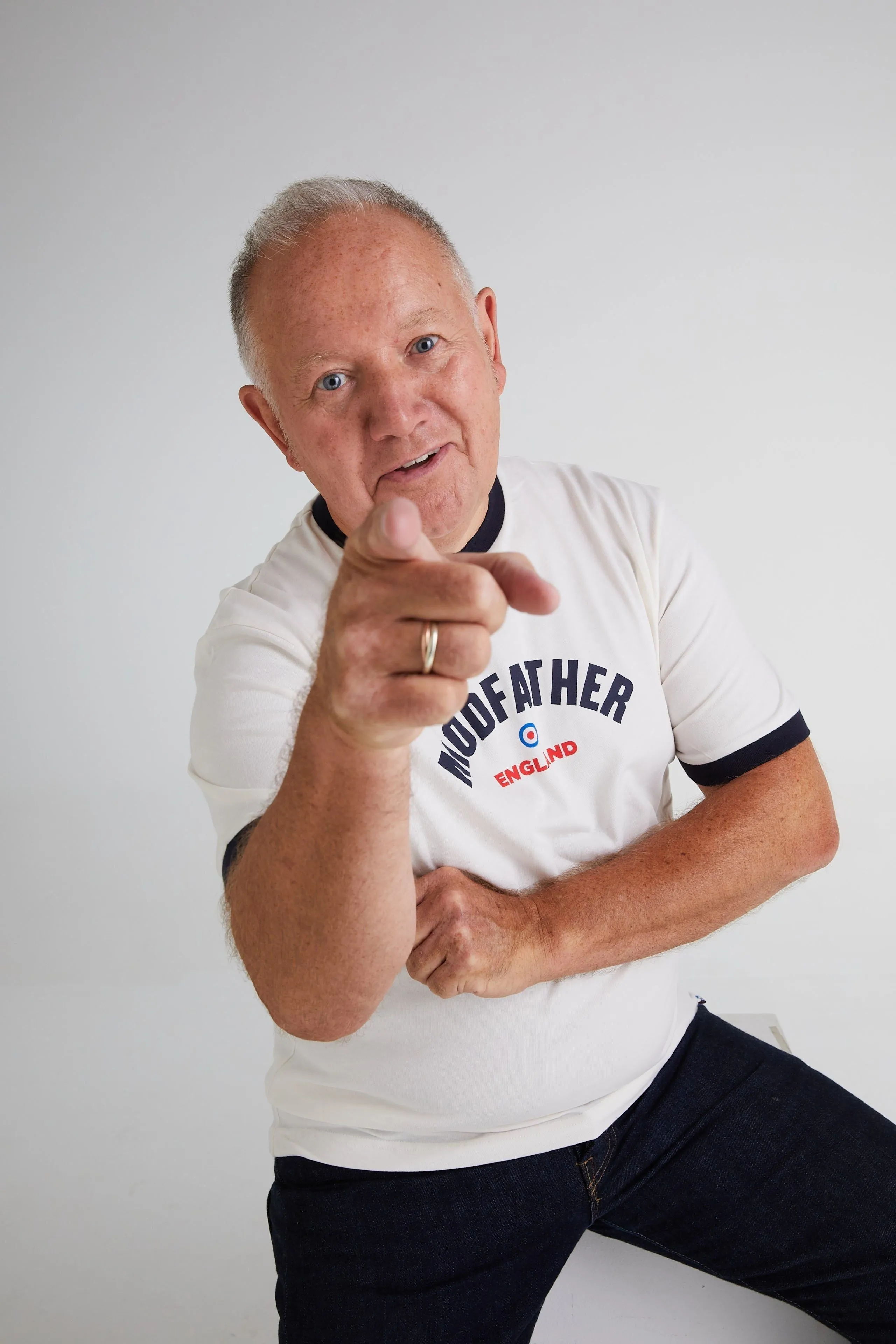 Modfather Clothing - England Script Logo Ecru - T-Shirt