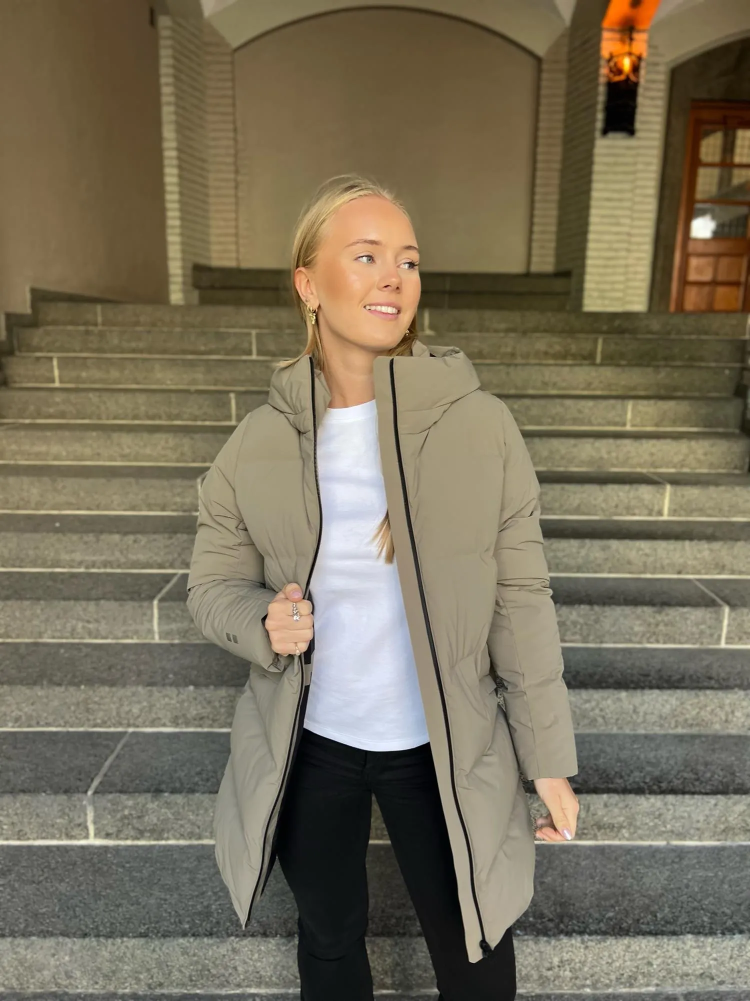 W Thundra Parka